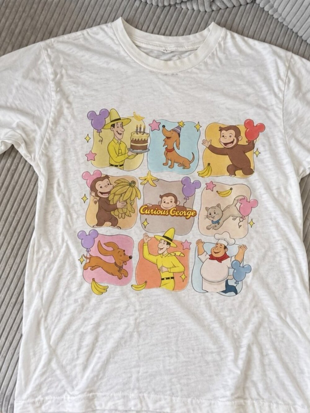 Gildan Curious George Birthday White Graphic T-Shirt